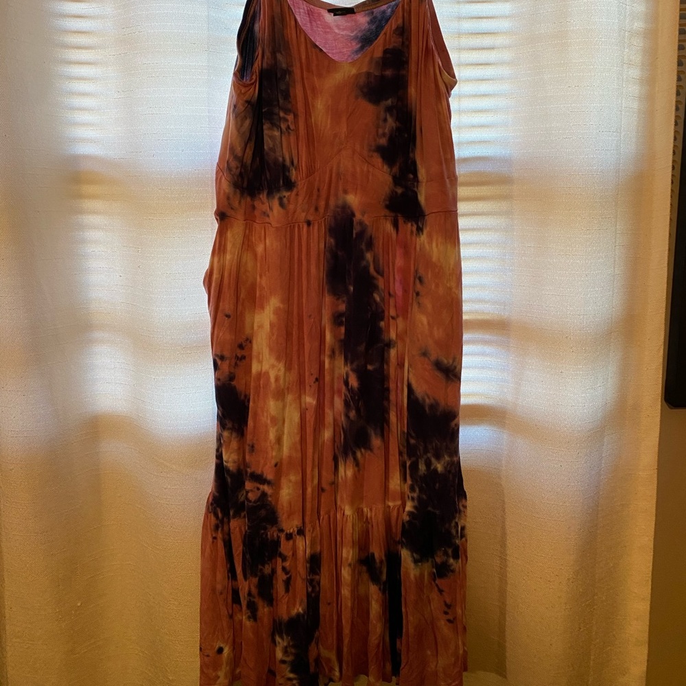 Tie-dye midi dress